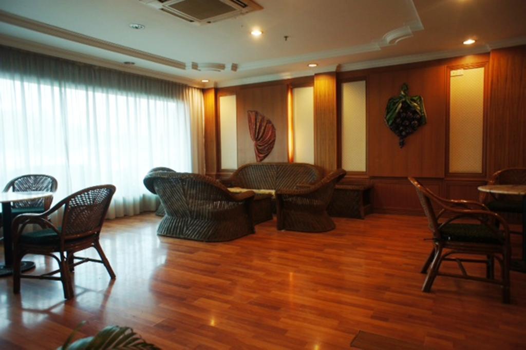 Tyng Garden Hotel Sandakan Exterior foto